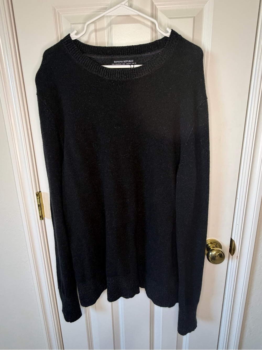 Banana Republic Men’s Black Italian Knit Crewneck Sweater - Lightweight Knit